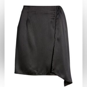 Vero Moda Kayla Asymmetric Mini Skirt NWOT
